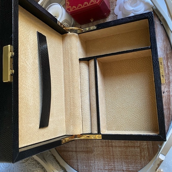 Handcrafted Leather Jewel Box with lock and key made in Spain for Neiman… - Picture 2 of 16